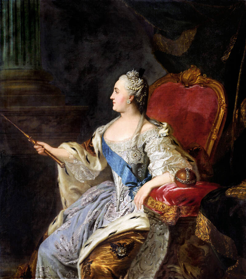 catherine-the-great-on-her-chair